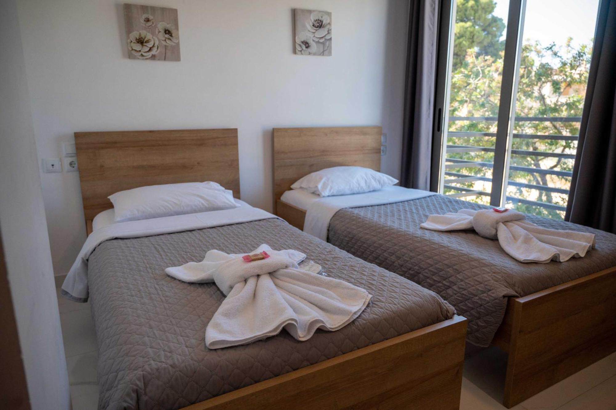 Finikas Suites & Apartments 10Min From Athens Airport Artemida  Ngoại thất bức ảnh