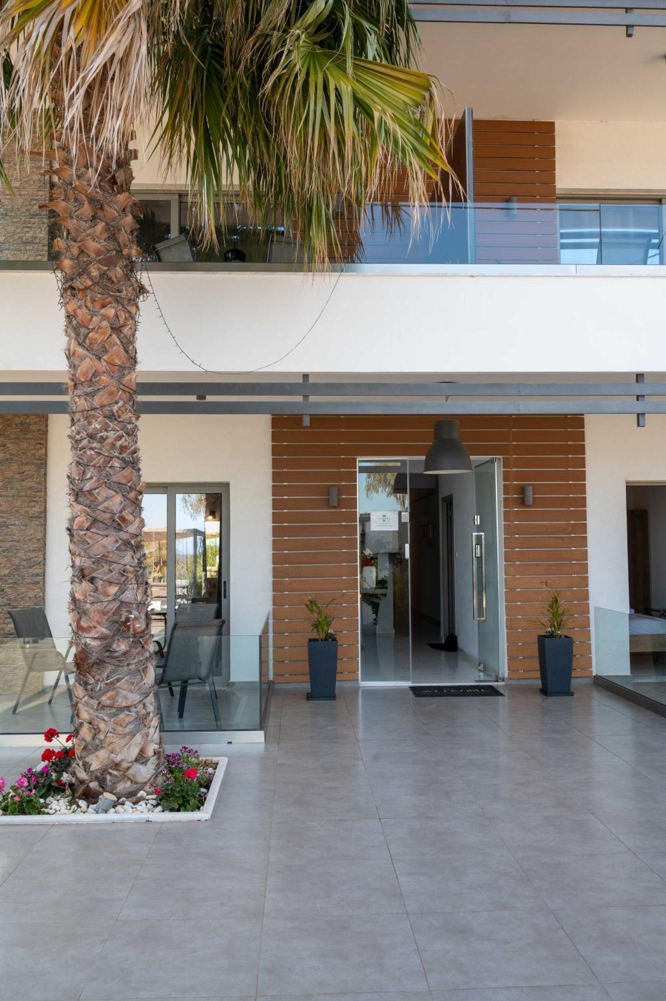 Finikas Suites & Apartments 10Min From Athens Airport Artemida  Ngoại thất bức ảnh