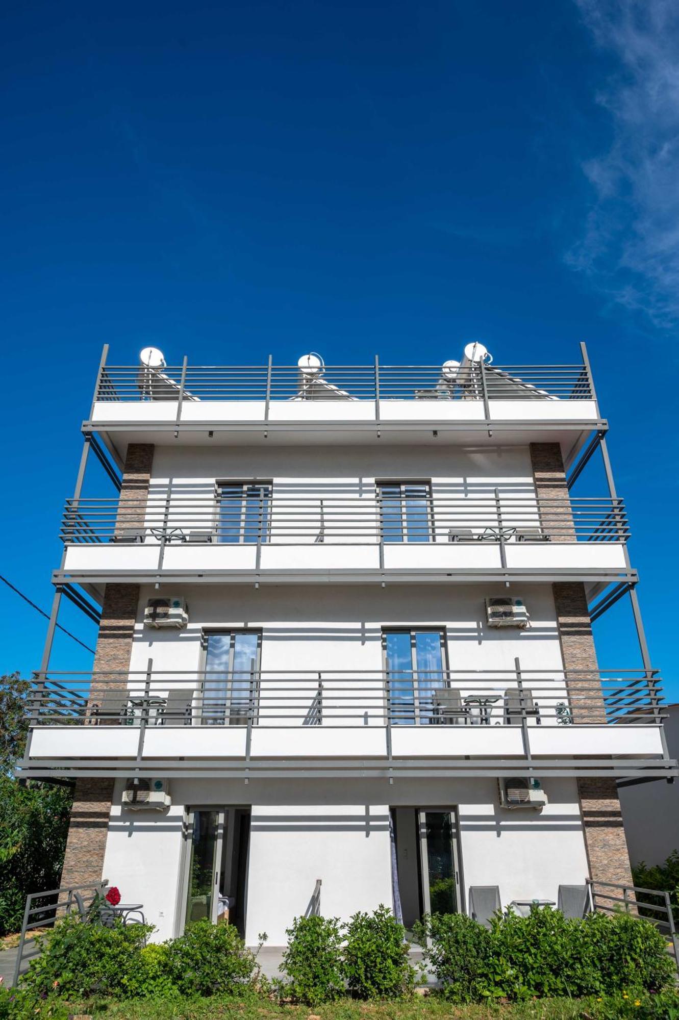 Finikas Suites & Apartments 10Min From Athens Airport Artemida  Ngoại thất bức ảnh