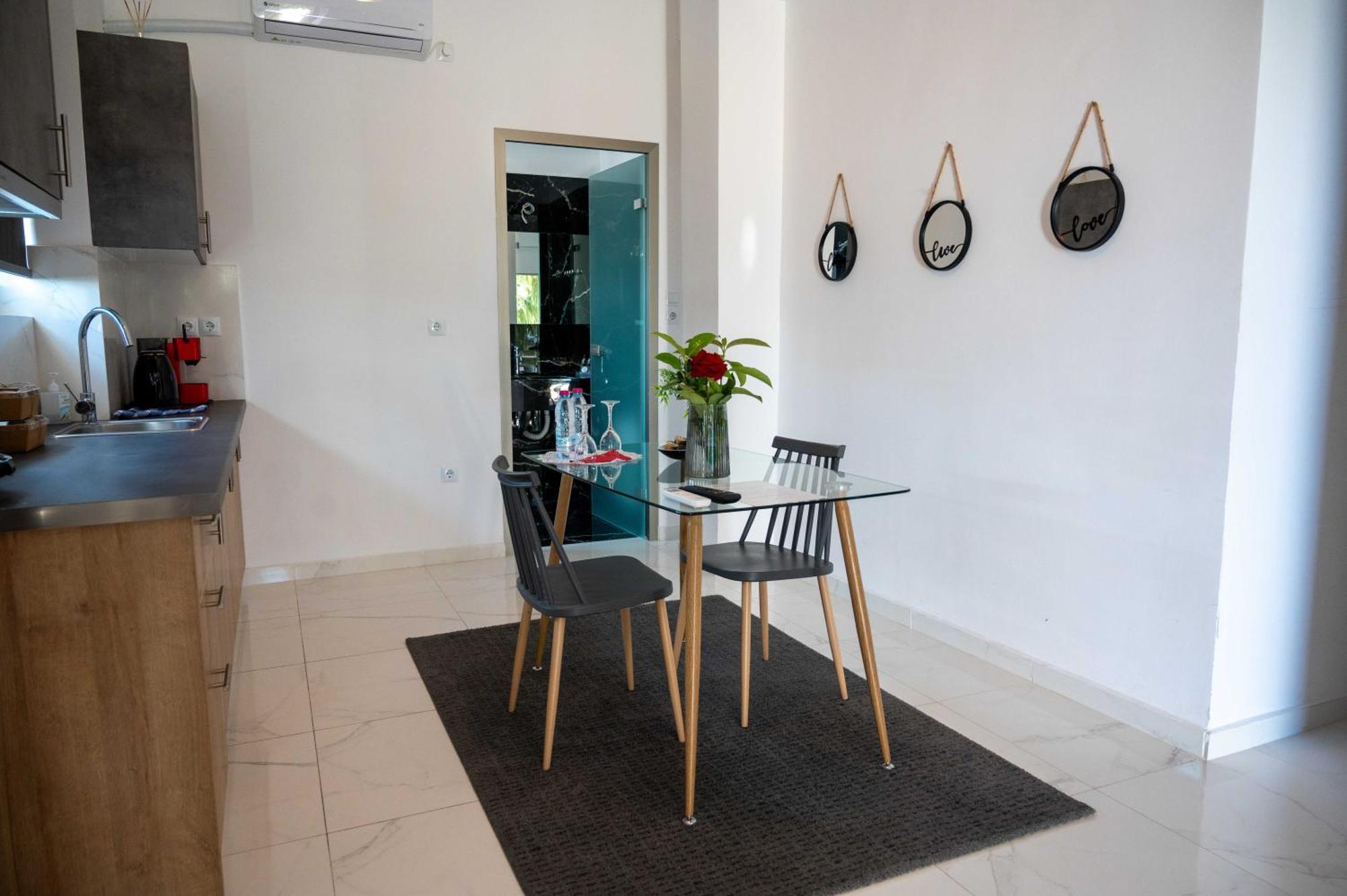 Finikas Suites & Apartments 10Min From Athens Airport Artemida  Ngoại thất bức ảnh