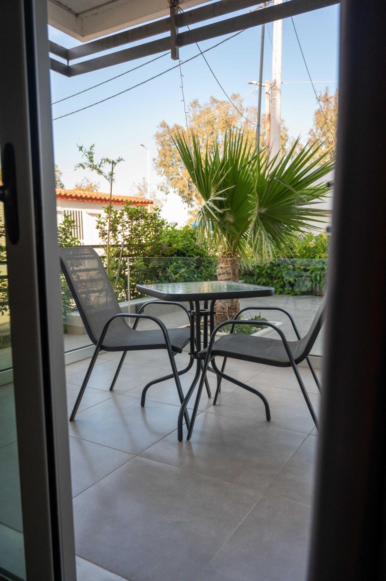 Finikas Suites & Apartments 10Min From Athens Airport Artemida  Ngoại thất bức ảnh